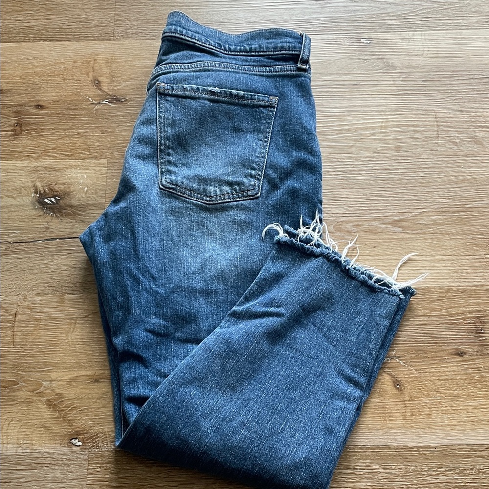 Old Navy Blue Ankle & Cropped Jeans